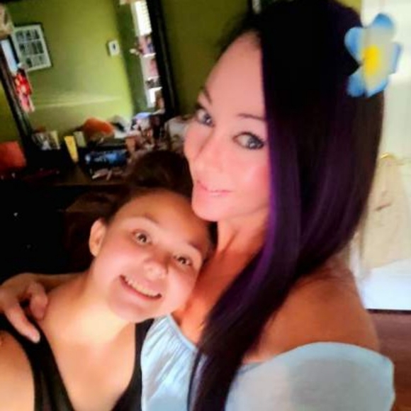 Meet your Posher, Robin - Picture 3 of 16